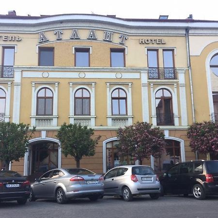 Atlant Hotel Uzhhorod Ngoại thất bức ảnh