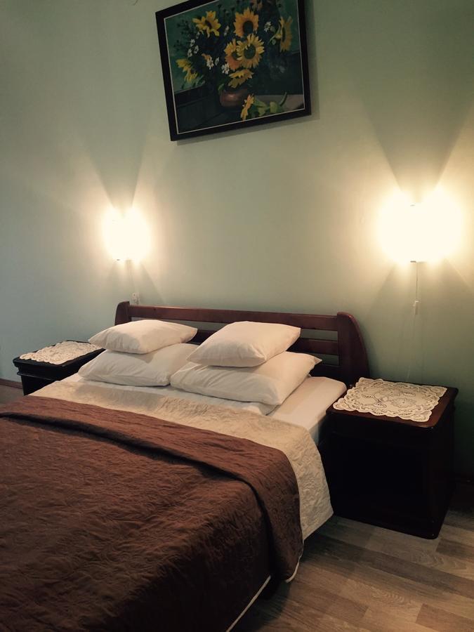 Atlant Hotel Uzhhorod Ngoại thất bức ảnh