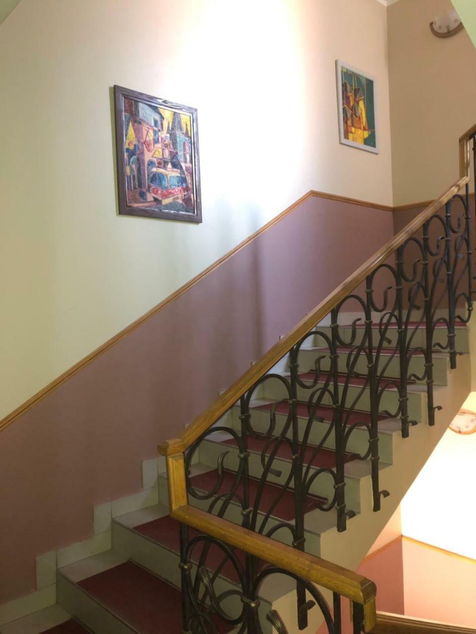 Atlant Hotel Uzhhorod Ngoại thất bức ảnh